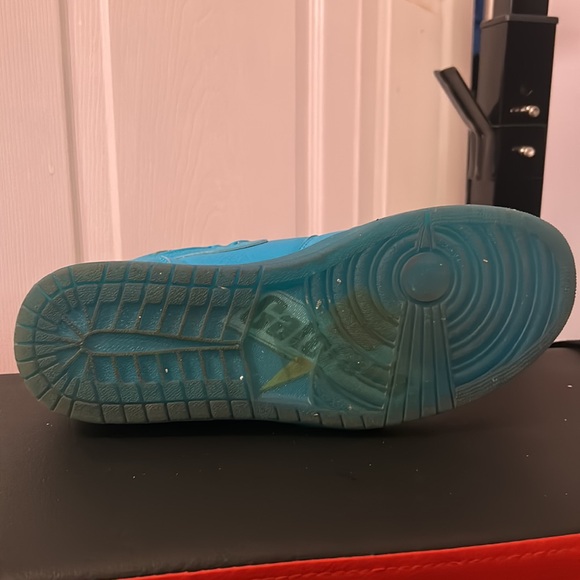 2017
Air Jordan 1 Retro High OG G8RD 'Blue Lagoon' - Picture 6 of 9